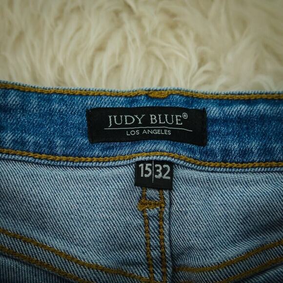 Judy Blue Size 15 32 Rory Mid Rise Straight Leg Distressed Knee Denim Jeans - Picture 4 of 8
